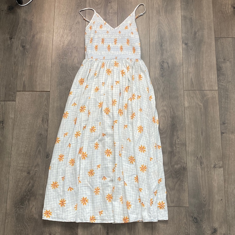 URBAN OUTFITTERS MIDI DRESS